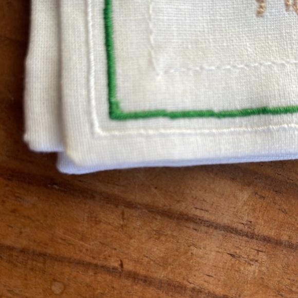 NWT Von Maur “Hole in One” Cocktail Napkins - Picture 6 of 8